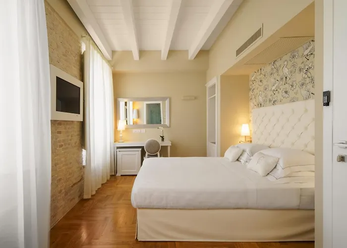 Boutique Hotel Carlo Felice