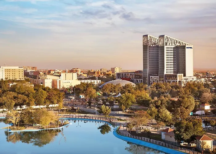 Park Mall Hotel & Conference Center