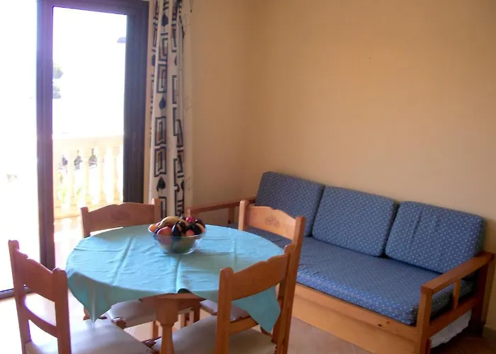 Apartamentos Triton
