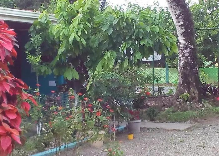 Cabinas Surf Side