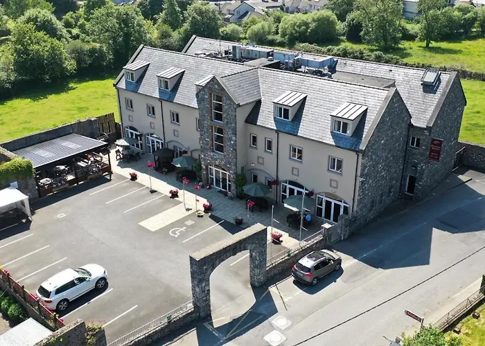 Deebert House Hotel