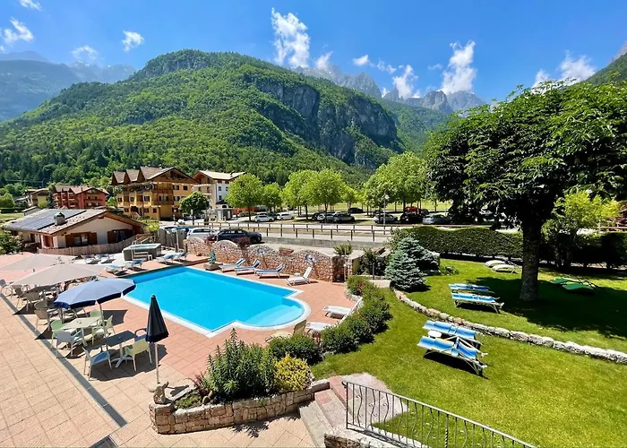 Alledolomiti Boutique Lake Hotel - Adults Friendly