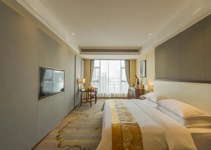 Vienna International Hotel Diecai Wanda High Speed ​​Rail Station