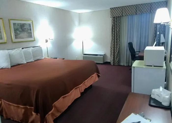 Howard Johnson By Wyndham Bartonsville/Poconos Area