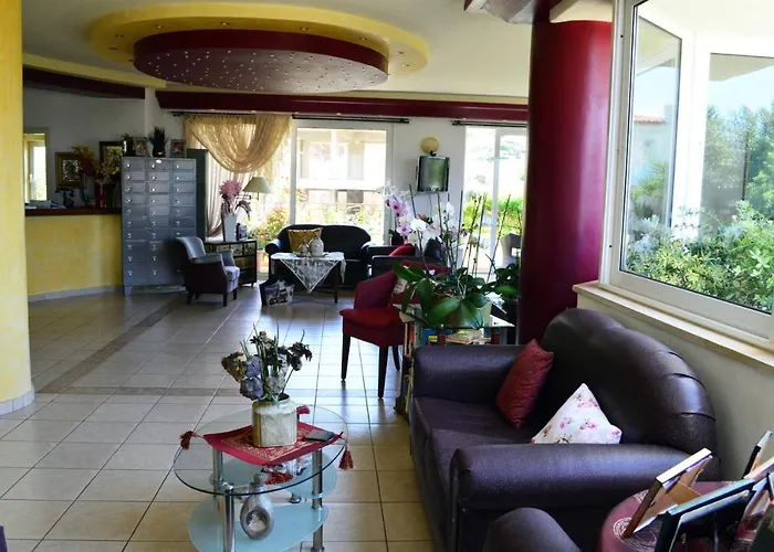 Alexandros Hotel