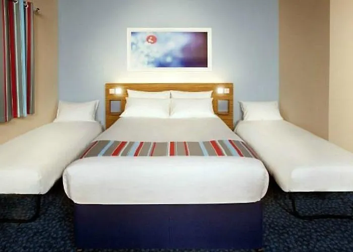 Travelodge Farnborough Central