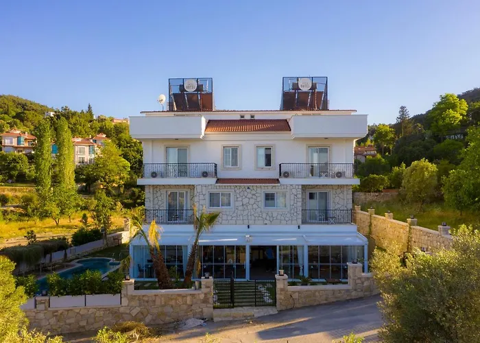 Urla 1867 Hotel