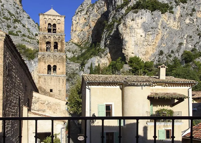 Le Relais à Moustiers