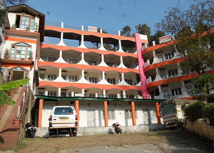 Goroomgo Hotel Shivay Near Kausani Chouraha - Mountain View - Excellent Customer Service