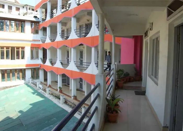 Goroomgo Hotel Shivay Near Kausani Chouraha - Mountain View - Excellent Customer Service