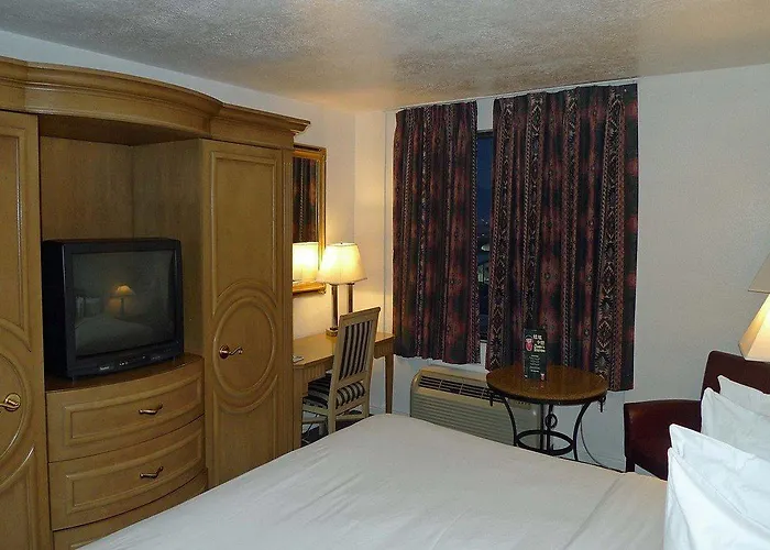 Airport Inn Hotel