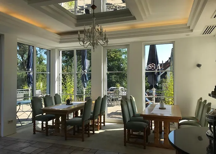 Waldhotel Felsentor