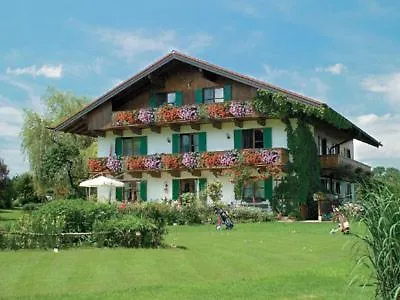 Gästehaus Bauer am Golfplatz Prien