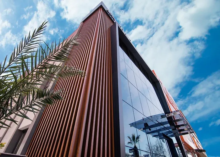 Dovv Hotel Business