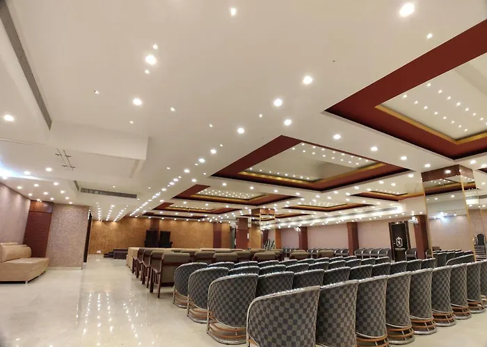 Hotel Vishnu Empire
