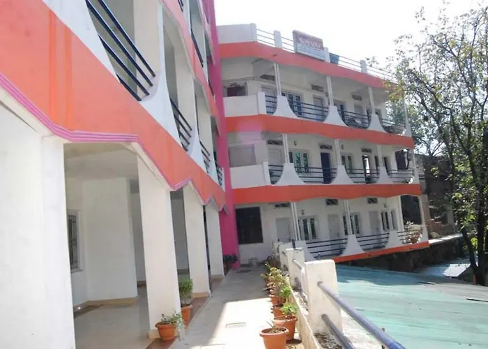 Goroomgo Hotel Shivay Near Kausani Chouraha - Mountain View - Excellent Customer Service