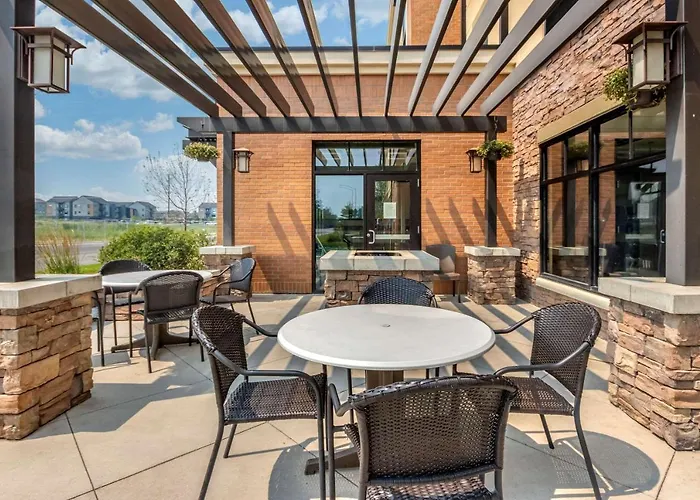 Comfort Suites Airport-University