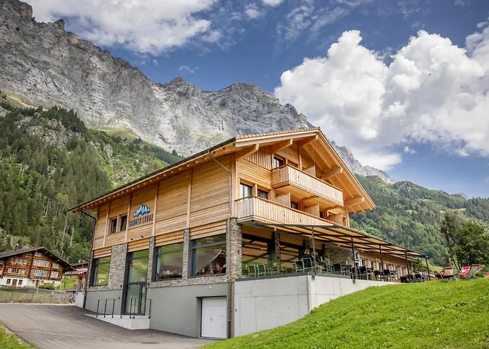 Berghotel Gadmer Lodge - Dein Zuhause In Den Bergen Am Sustenpass Im Berner Oberland