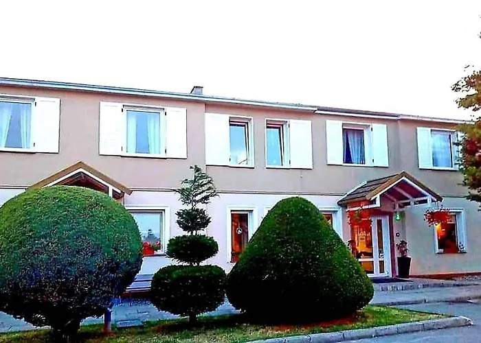 Hotel I Restauracja Abis