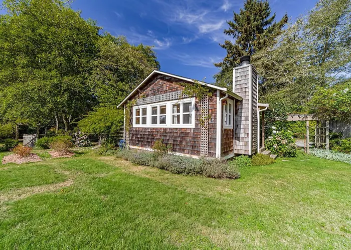 Seawoods Cottage