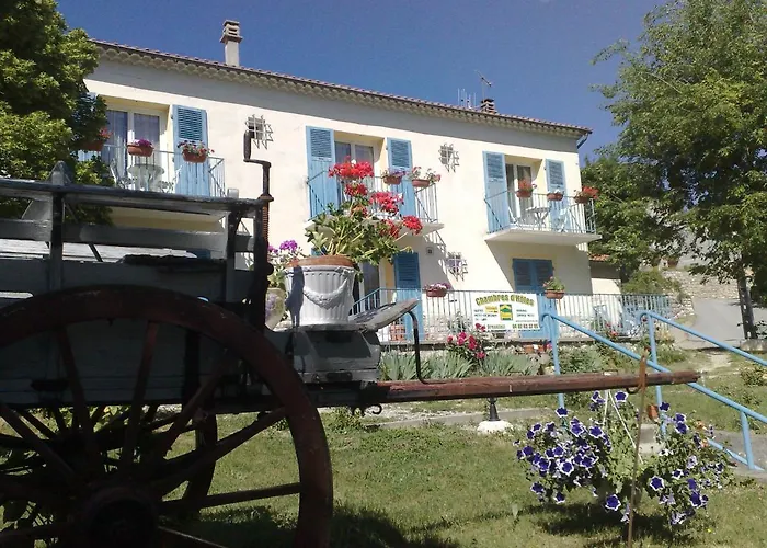 Hotel Aqui Sian Ben à Castellane