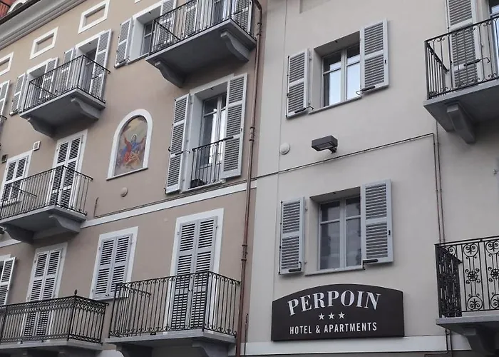 Hotel & Apartments " Perpoin "
