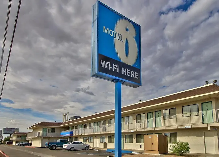Econo Lodge Inn & Suites Yuma