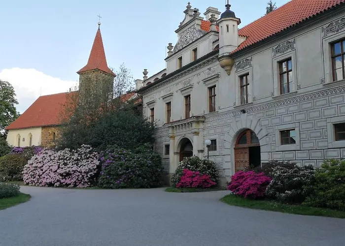 Hotel Tulipan Pruhonice