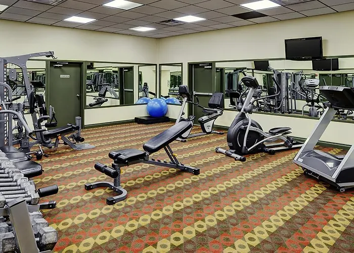 Chateau Nova Hotel Fort Mcmurray