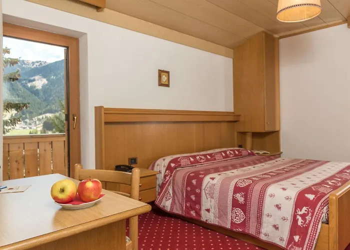 Hotel Garni Lastei