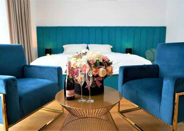 Hotel Glory