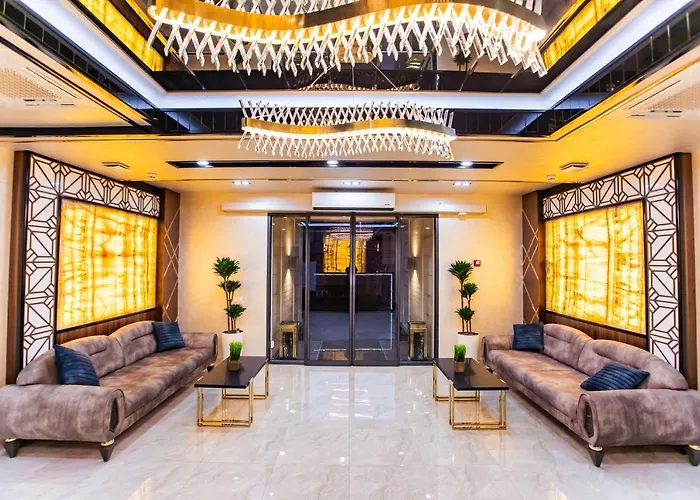 Art Deluxe Hotel