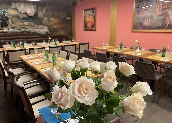 Madonca Rooms & Restaurant