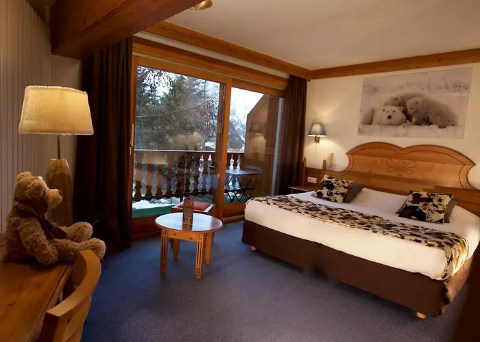 Hotel Serre Palas