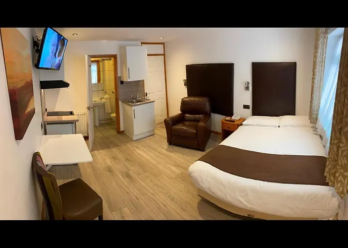 Gatwick Belmont Hotel