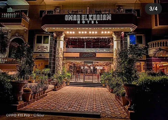 Omar Elkhaiam Hotel
