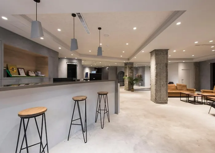 Sparrow Hotel