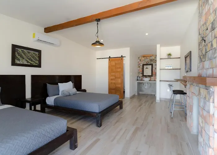 Collins Village Hotel Boutique