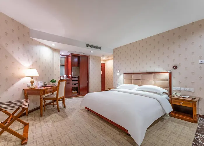 Baoding Zhong Yin Hotel