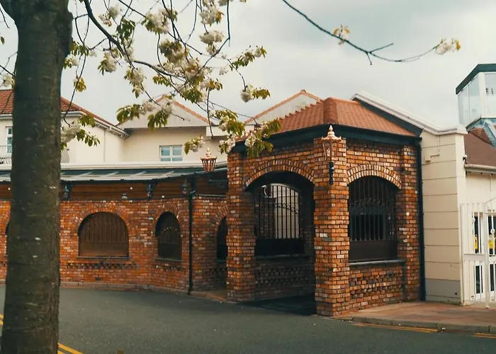 Beechlawn Hotel