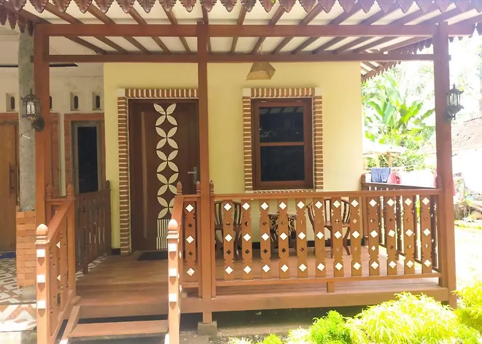 Anang Bed & Breakfast Syariah By Ndalem Beong