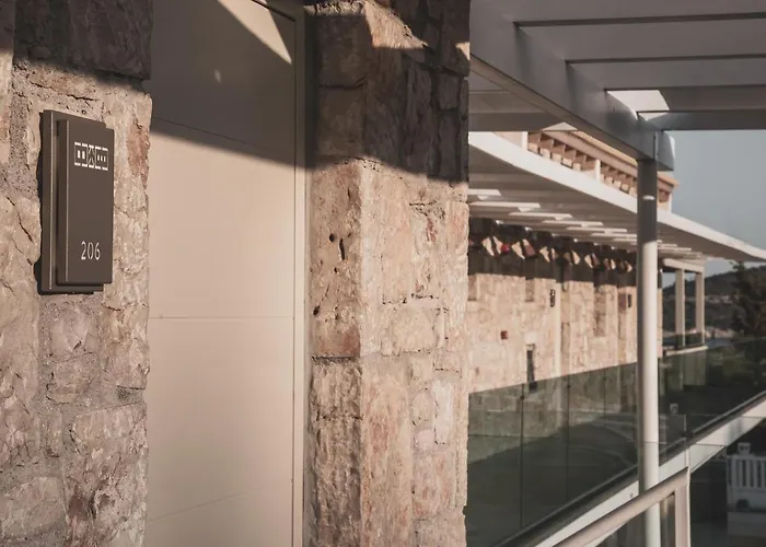 Aliv Stone Suites & Spa