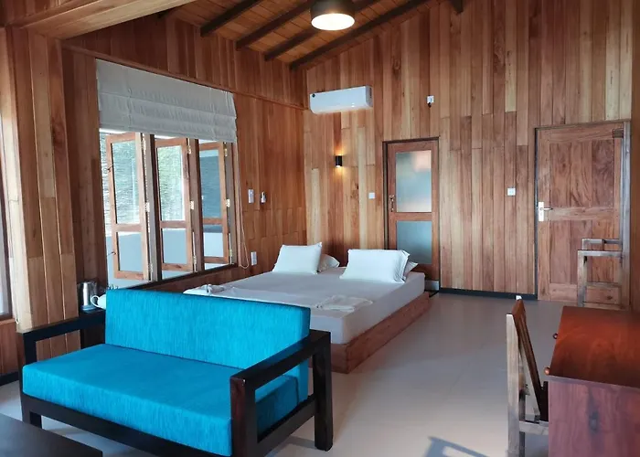 Mountain Wave Hotel And Surfshop