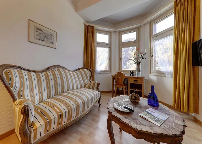 Hotel Schweizerhof Sta Maria