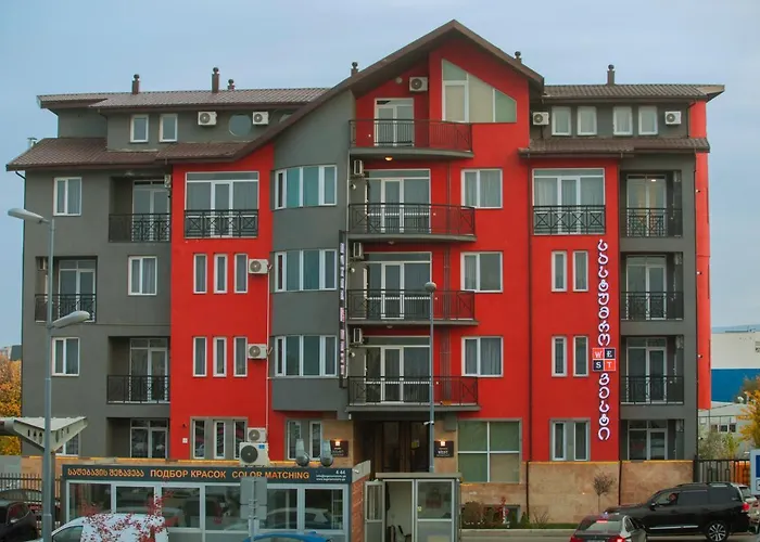 Apart Hotel West