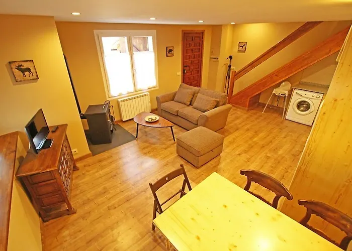 Snoe Apartamentos Mont Romies Plaza