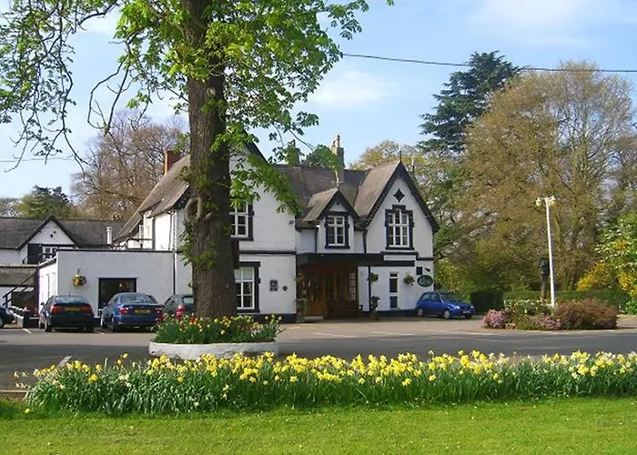 Cross Lanes Hotel