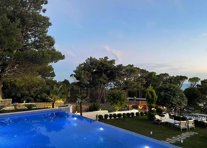 Pino Boutique Hotel