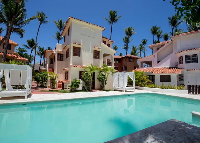 Los Corales Beach Village