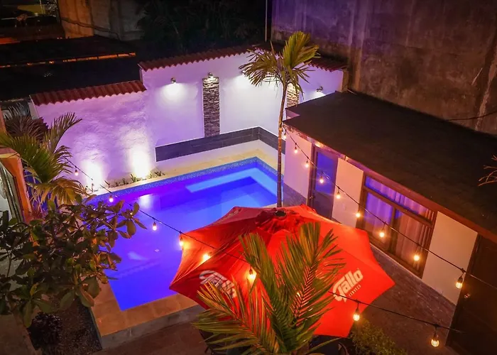 El Delfin Hotel Y Restaurante